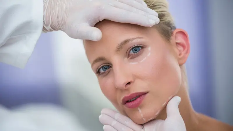 Entenda como o Botox vai além da estética e ganha espaço como tratamento preventivo e terapêutico