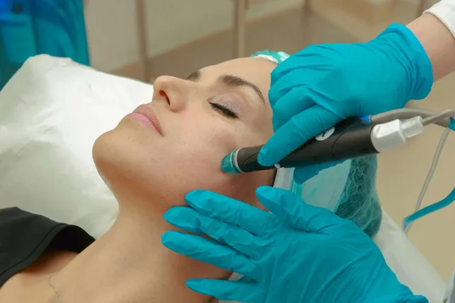Pós-graduação em Dermatologia Clínica e Estética - BH e SP